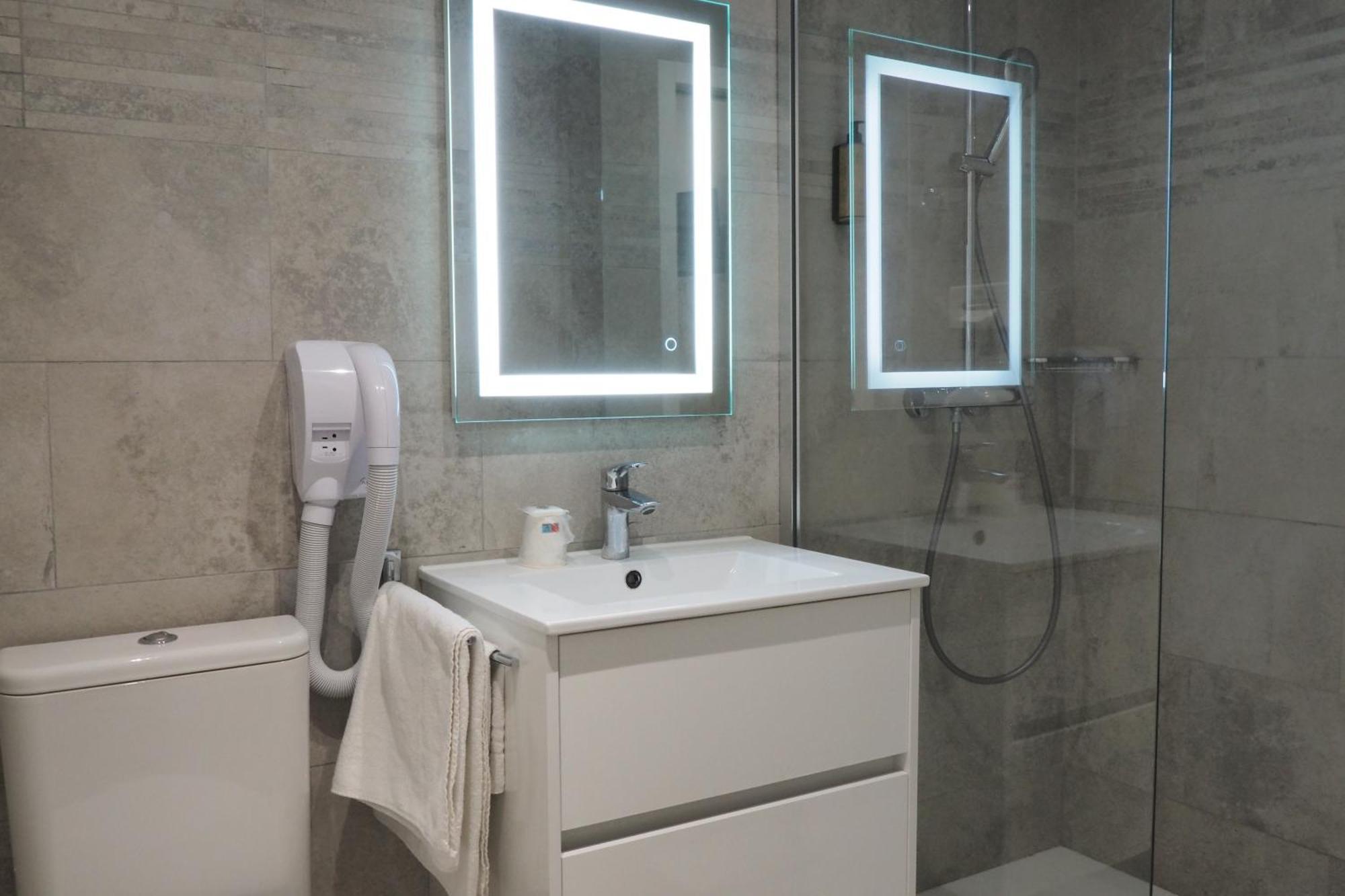 Hotel Busby Nizza
