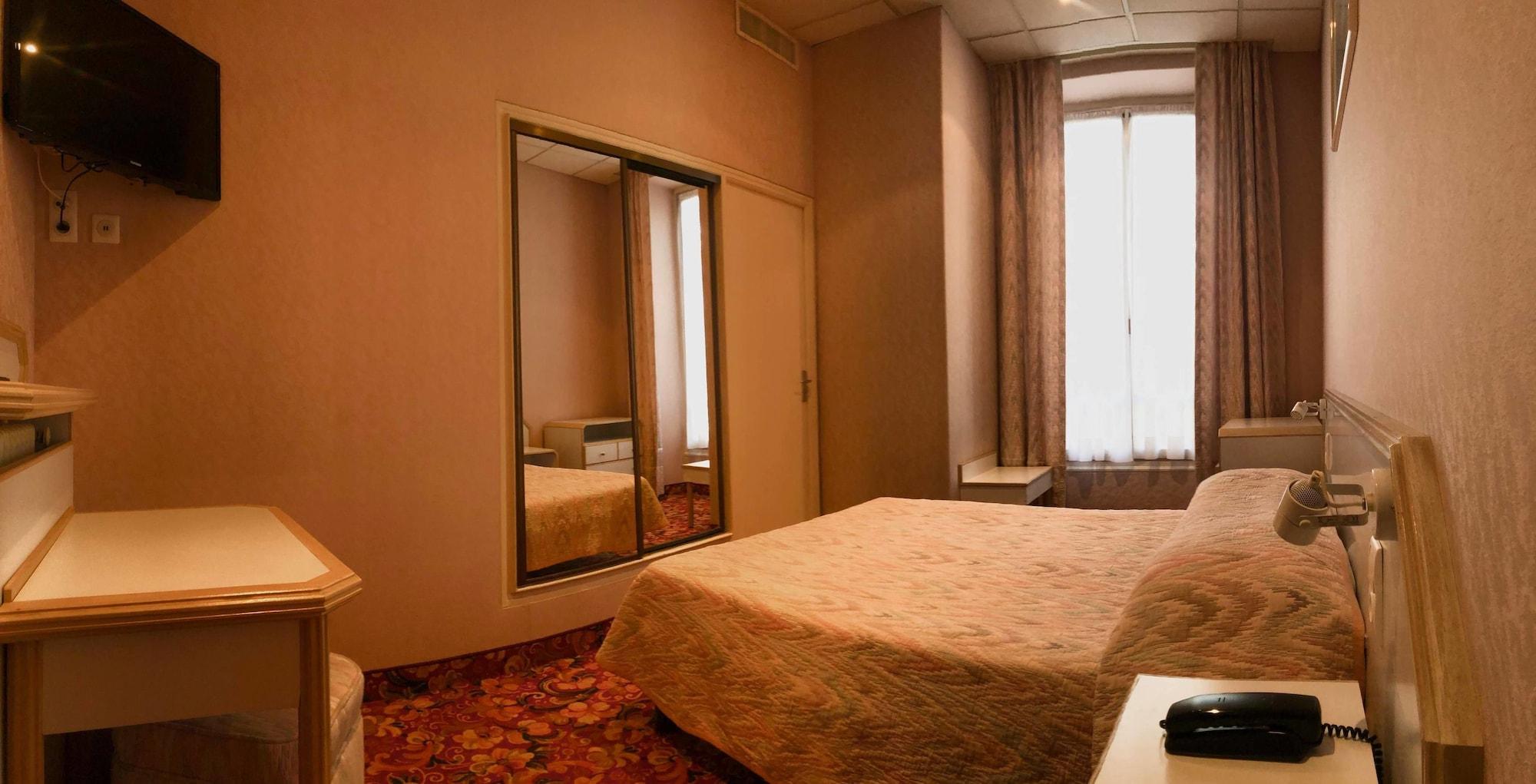 Hotel Busby 3*