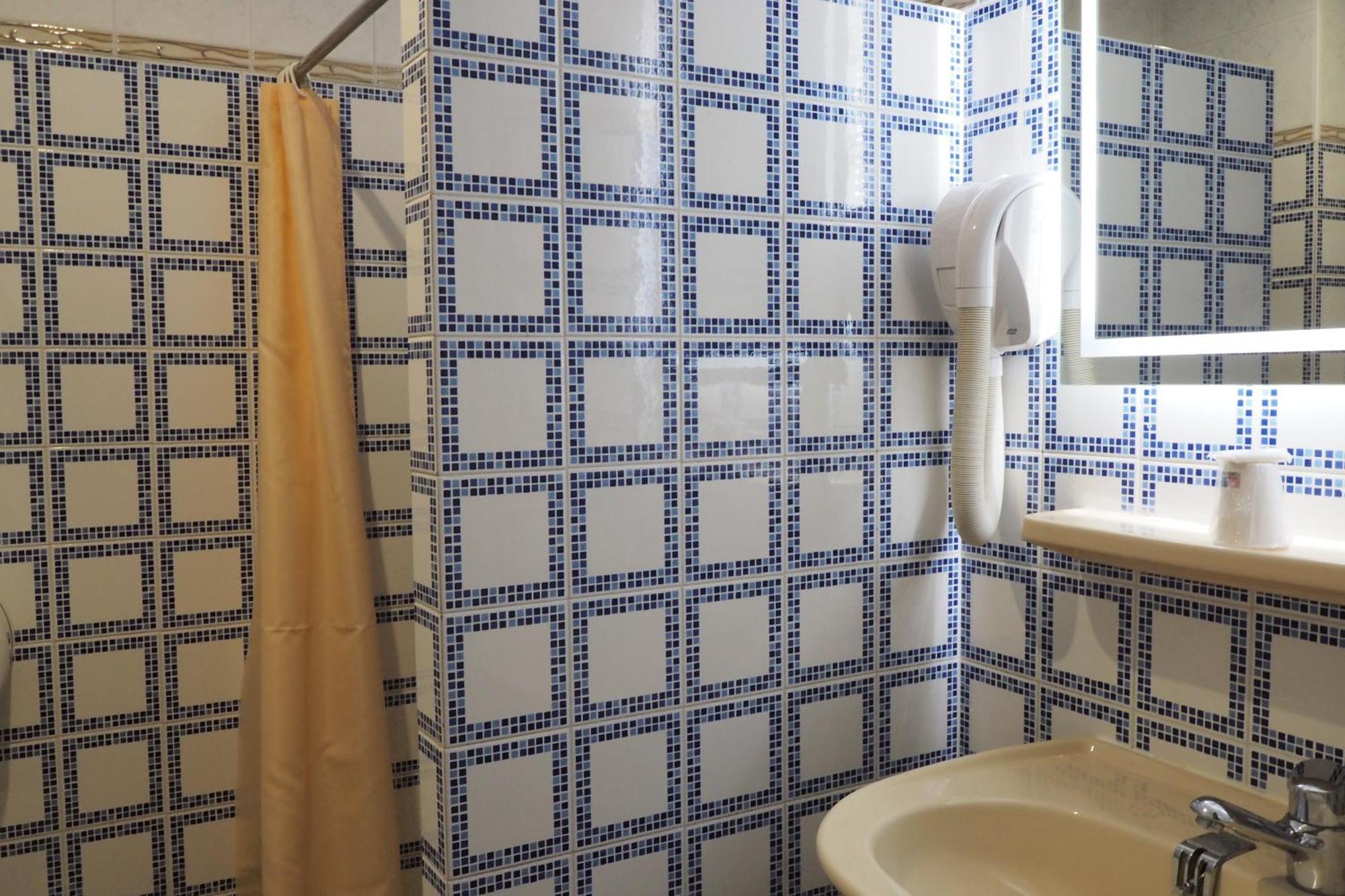 Hotel Busby Nizza
